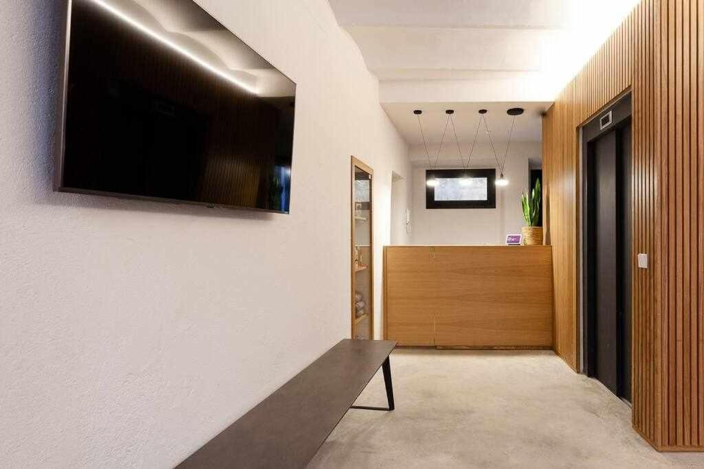 Velo Vern 3 Luxury Penthouse W Views Of City Wall Girona Zewnętrze zdjęcie